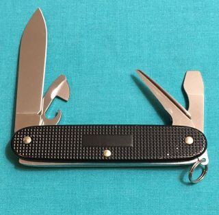 Victorinox Swiss Army Pocket Knife - Black ALOX Pioneer - Multi Tool 2
