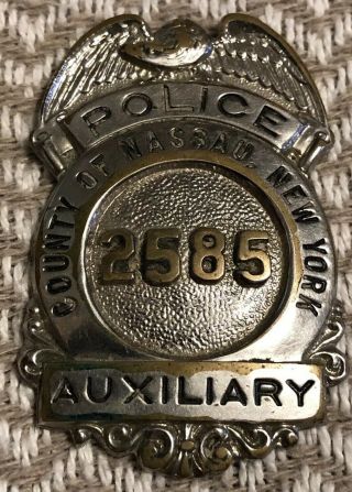 Obsolete - York City Of Nassau - Police Auxiliary Badge - 2585