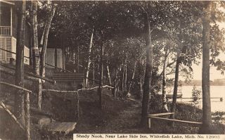 D84/ Whitefish Lake Michigan Mi Cottage Rppc Postcard Nook Near Lake Side Inn