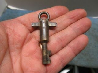 Unusual Old Brass Key.  Unknown Use.  No Padlock Lock.  Locksmith.  N/r
