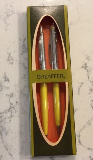 Vintage Yellow Sheaffer Pen & Mechanical Pencil Set In