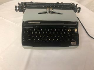 Vintage Smith Corona Correct Model 6e Electric Typewriter W/ Hard Case