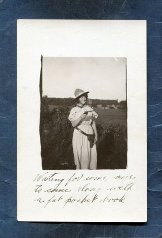 Woman In Dress W Gunbelt,  Hat & Pointing Pistol To Holdup Someone - C1910 Rppc