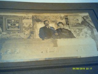 ANTIQUE REAL CABINET PHOTO MAN & WOMEN WITH CASKET MOTHER 5 X 7 3/8 2
