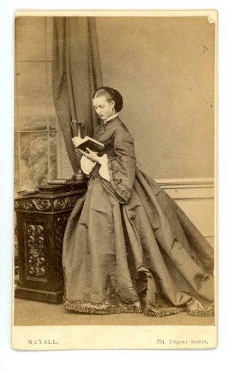 The Princess Of Wales On Cdv By Mayall Of 224 Regents Street In London