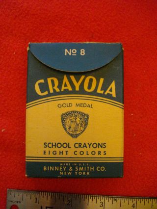 Vintage 1940s Crayola 8 School Crayons 8 Colors Gold Medal.  Ny Complete Set Unu