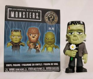 Funko Pop Mystery Mini: Universal Studios Monsters - Frankenstein With Flower 1/36