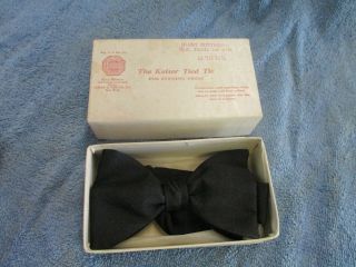 Antique Boxed The Keiser Tied Tie Bo Tie Retailed In Denver Colorado C.  1920