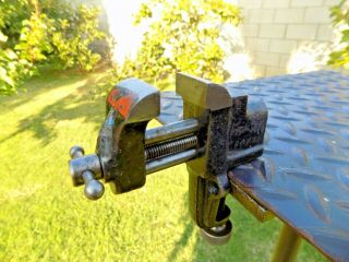 Vintage Millers Falls No.  160 Table Mount Vise 1 - 1/8  Jaw,  Cast Iron Bench Anvil