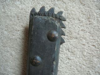 TOWNSEND WOOD HANDLE LEVER BARBED WIRE FENCE STRETCHER ROOSTER COMB END PLATE EX 2