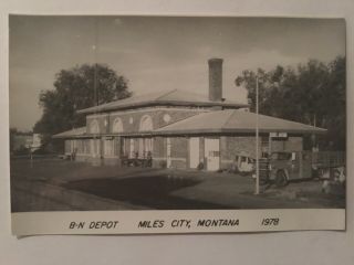 Miles City Montana Bn Rr Station Railroad Depot B&w Real Photo Postcard Rppc