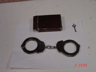 Vintage Detective Romo Nickel Plated Hand Cuffs Made In Spain