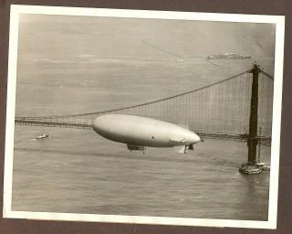 1937 Press Photo Us Navy Blimp Flies Over The Golden Gate Bridge