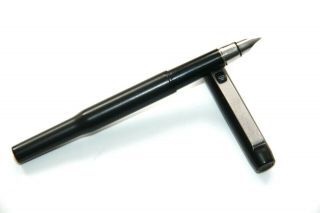 Parker 25 Black Fountain Pen,  M - Medium Stainless Steel Nib,  Made In England Ue