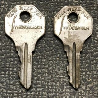 2 Vintage Yale Made For Studebaker Wheel Car Automobile Auto Ignition Keys