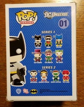 Funko Pop HEROS: DC UNIVERSE - BATMAN 01.  Box has some shelf ware. 3