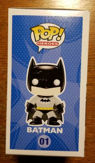 Funko Pop HEROS: DC UNIVERSE - BATMAN 01.  Box has some shelf ware. 4