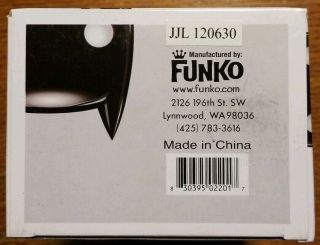 Funko Pop HEROS: DC UNIVERSE - BATMAN 01.  Box has some shelf ware. 6