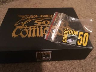 2019 Sdcc Comic Con 50th Anniversary Logo Pin,  Box,  Booklet Exclusive No Badge