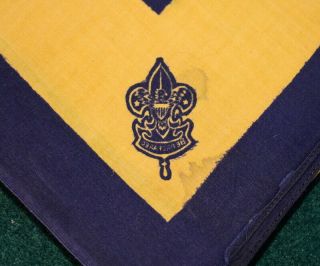 BOY SCOUT 1924 - 26 SCOUT NECKERCHIEF - BLUE AND YELLOW - FULL SQUARE 2
