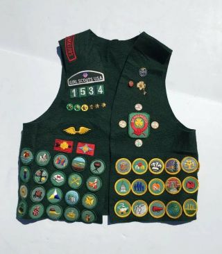 Vintage 1970s Girl Scout Green Vest W/ 50,  Badges & Pins.