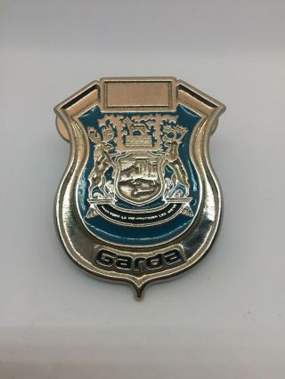 Security Guard Officer Badge Gardaworld Garda Obsolete
