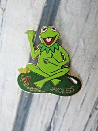 Jersey Jaycees 1981 Henson Muppet Kermit The Frog Nj Enameled Lapel Pin