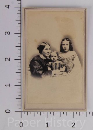 c.  1860s Civil War Era CdV of Mother and Children W M Richardson Williamsburgh NY 3