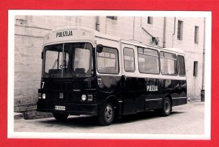 Malta Bus Photo - Police 7: M0764 - 1981 London Borough Of Croydon Bedford Vas