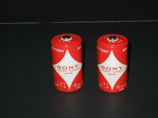 2 Vintage Sony Batteries 1.  5 Volt Um - 1a Dry Battery,  D Size Flashlight