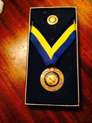 Rotary International - Paul Harris Fellow Donor Award Medal,  Fellow Donor Award Pin