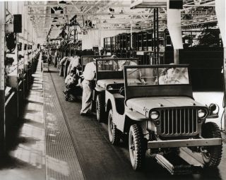 Ford Army Jeep Factory 1944 Dearborn Mi Army Jeep Assembly Line World War Two