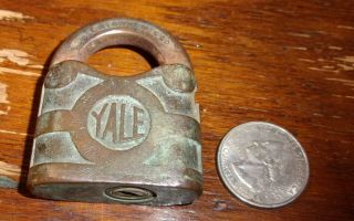 Yale & Towne Y&t Padlock Brass Old Vintage Embossed Pad Lock (no Key)