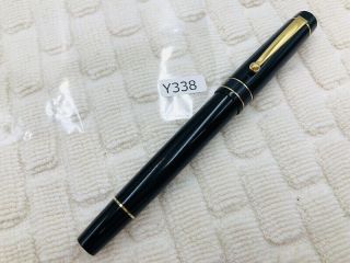 Y338 Pilot Ecrino Fountain Pen Black Gold F