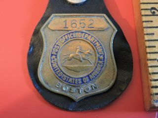Obsolete BOSTON MASS.  MAIL US Post Office Department Brass Badge 1652 TDBR 2