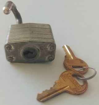 Vintage Master Lock No.  3 Padlock With 2 Keys Laminated Steel Made In China