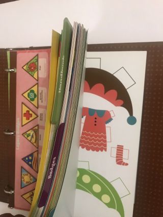 2011 Brownie And Junior Guide Book In 3 Ring Binder For Girl Scouts COMPLETE 7