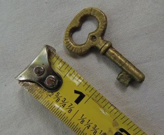 Vintage Small Solid Brass Tiny Key Cabinet Barrel Skeleton Lock Trunk Clock 39