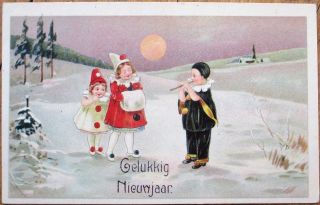Year 1923 Art Deco Postcard: Pierrot Clown Children In Snow - Color Litho