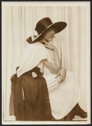 C.  1920s Stylish Sun Hat Charles Sheldon Women 