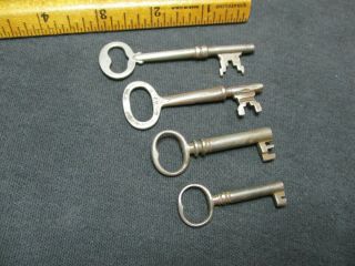 4 Vintage Keys/hollow & Solid Barrel/y&t 4 27 D/skeleton,  Clock,  Padlock,  Door