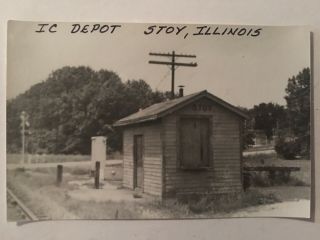 Stoy Illinois Ic Rr Station Railway Railroad Depot B&w Real Photo Postcard Rppc