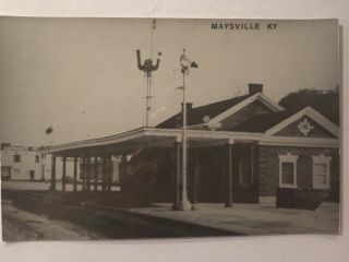 Maysville Kentucky C&o Rr Station Railroad Depot B&w Real Photo Postcard Rppc