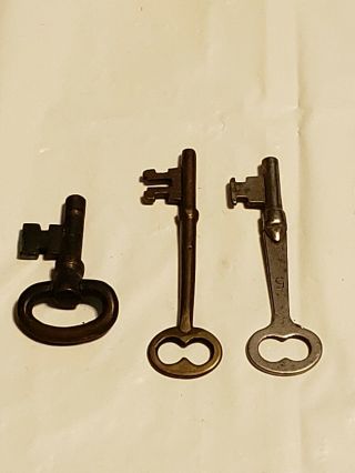 3 Antique - Vintage Brass & Copper & Steel Skeleton Keys