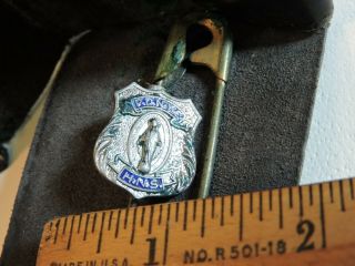 Rare 1966 Obsolete Nypd Holy Name Society Nyc York City Police Badge Tdbr