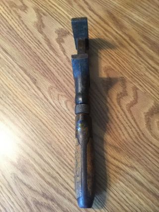 VINTAGE 10 1/2” ADJUSTABLE PIPE WRENCH WITH WOOD HANDLE 4