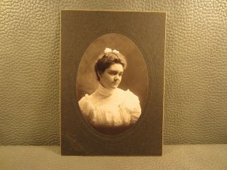 Victorian Antique Cabinet Card Photo Of A Lovely Young Woman