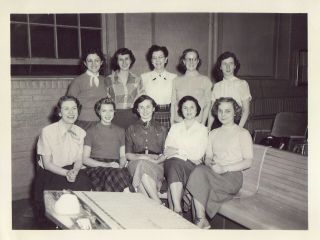 9 Vintage 1950 ' s Photos of Girls Women ' s BOWLING TEAM Champs Ohio NAMES 5