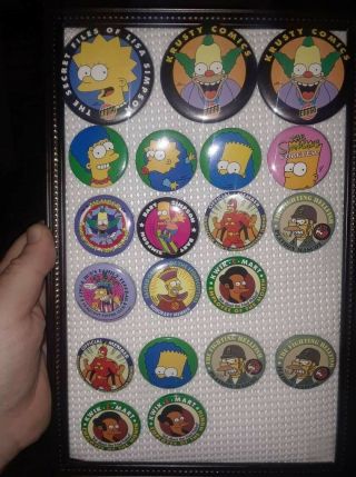 20 - The Simpsons - Cartoon Retro - Button Pin Badge (13 different,  7 recurring) 2