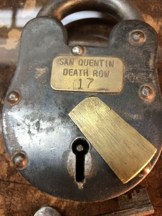 San Quentin Death Row Lock prison padlock with keys.  - 4